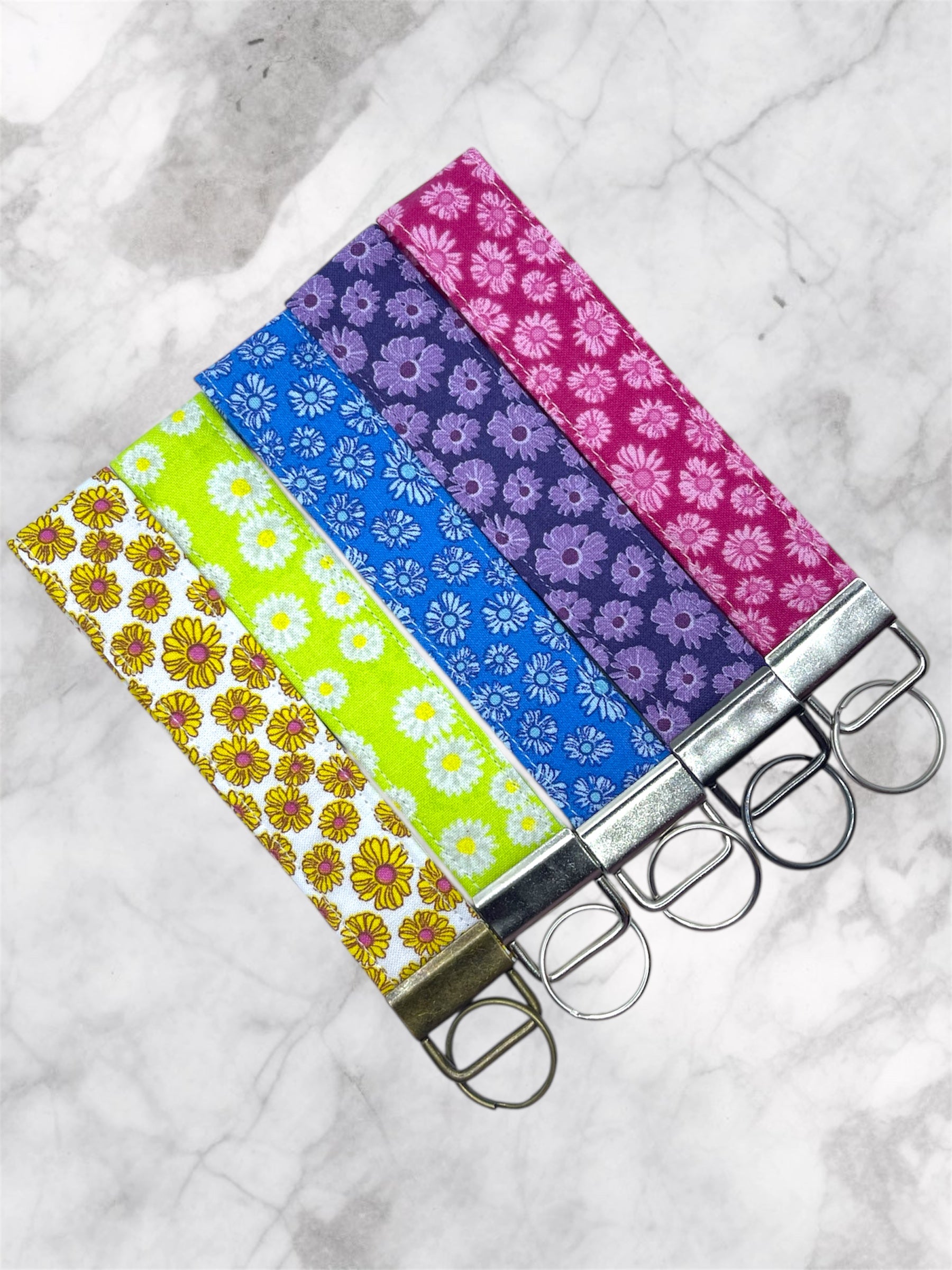 Dainty Daisies Collection