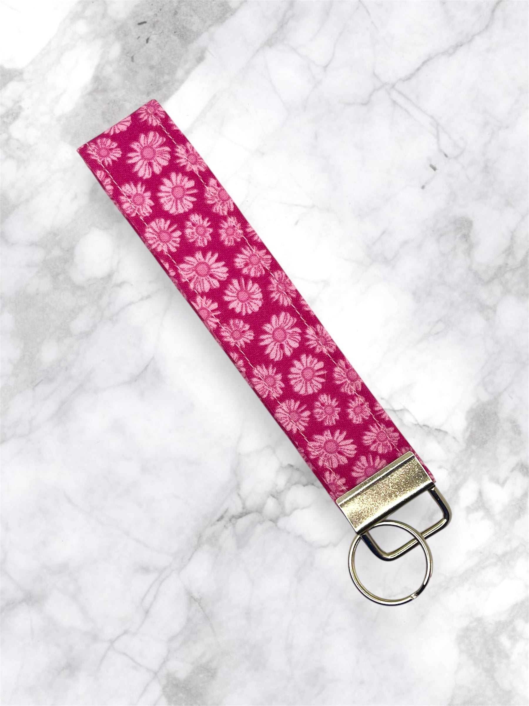 Fuchsia Daisy Wristlet