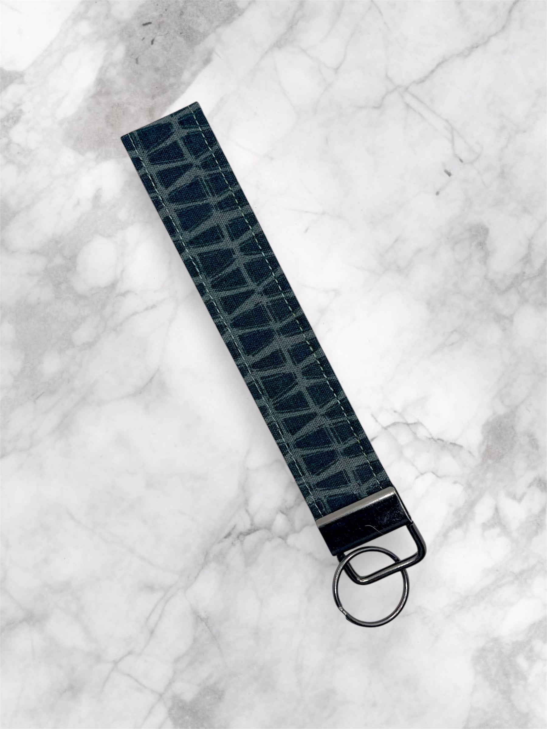 Everglade Scales Wristlet