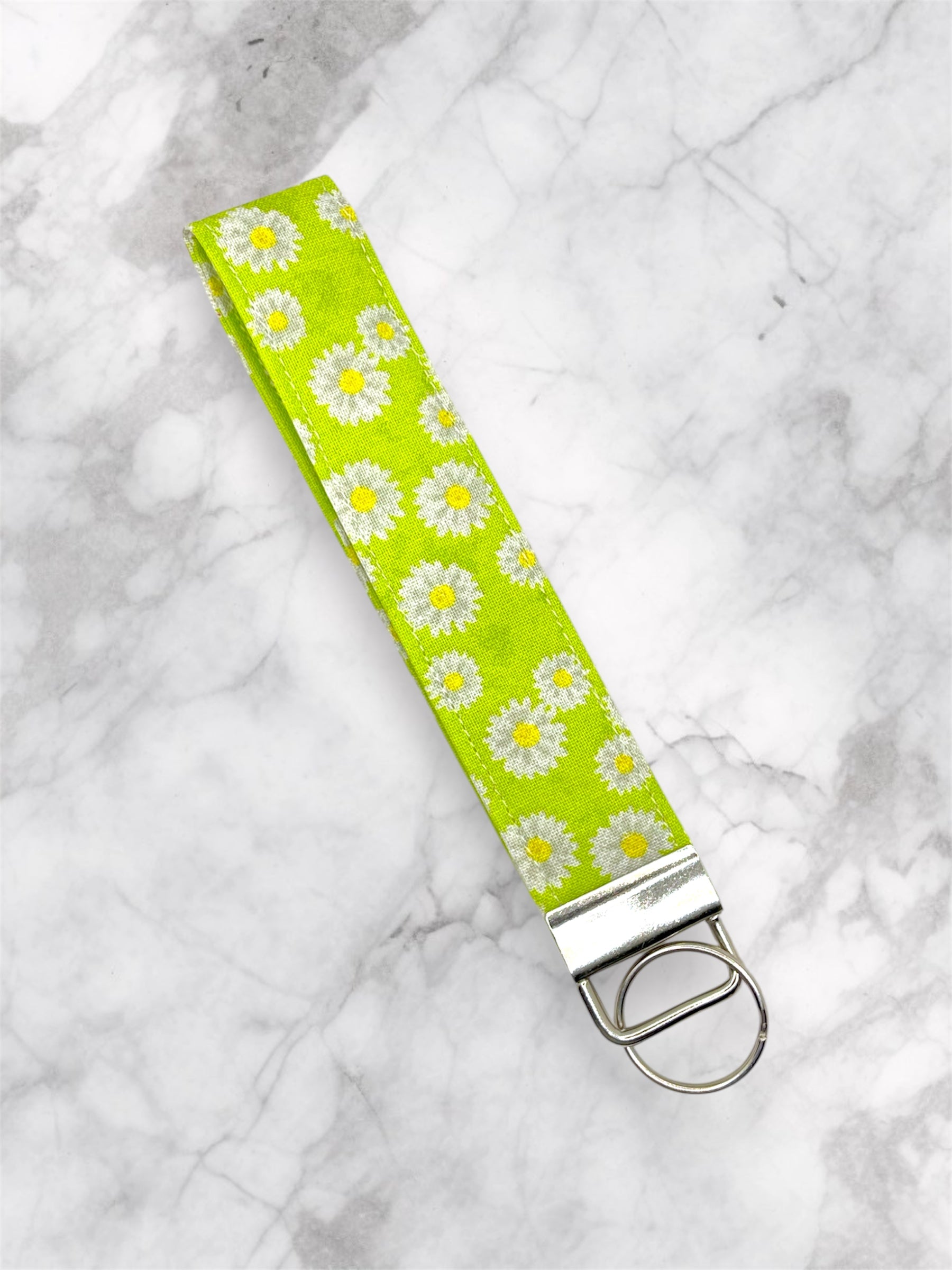 Daisy Meadow Wristlet